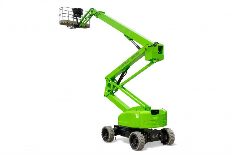 HR28 4WD